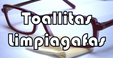 gafas y toallitas limpiagafas
